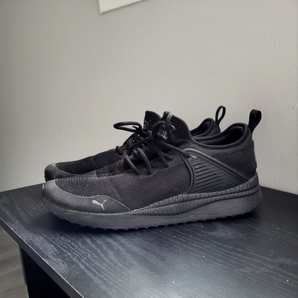 Puma Men's 11.5 Black Pacer Cage Athletic Shoes